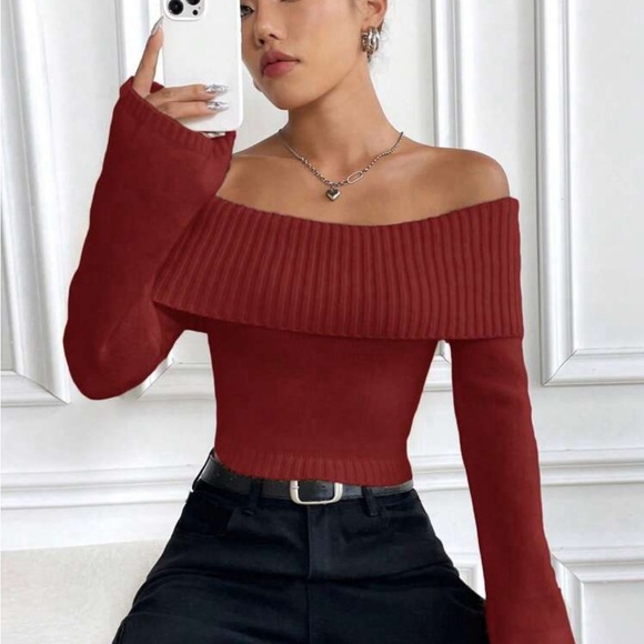 Light red off the shoulder sweater SHEIN - Picture 2 of 3
